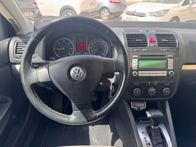 VOLKSWAGEN JETTA ADVANCE 1.9 TDI AUTO SPANISH LHD IN SPAIN ONLY 49000 MILES 2007